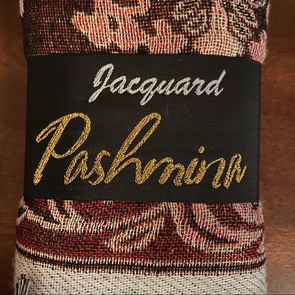 Pashmina - Picture 4 of 6